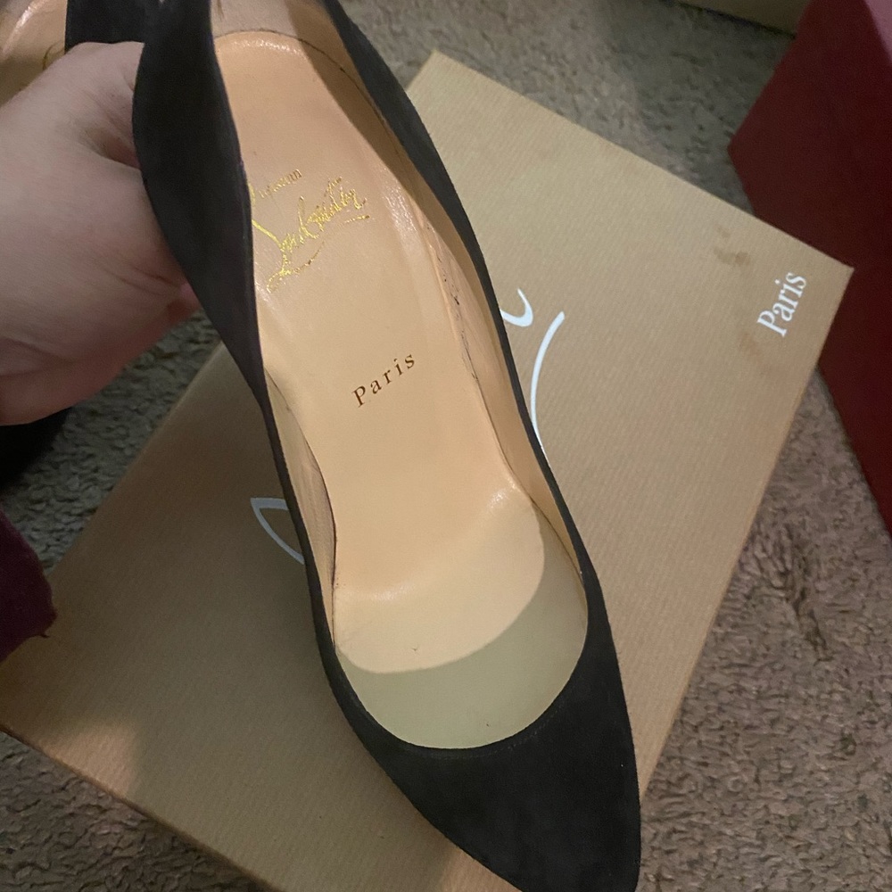 Black suede classic pump